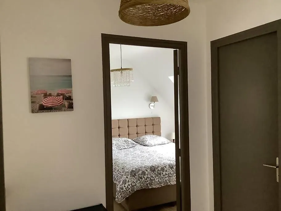 Maison Monts D'Arree 3 Chambres Sizun 0*,  France